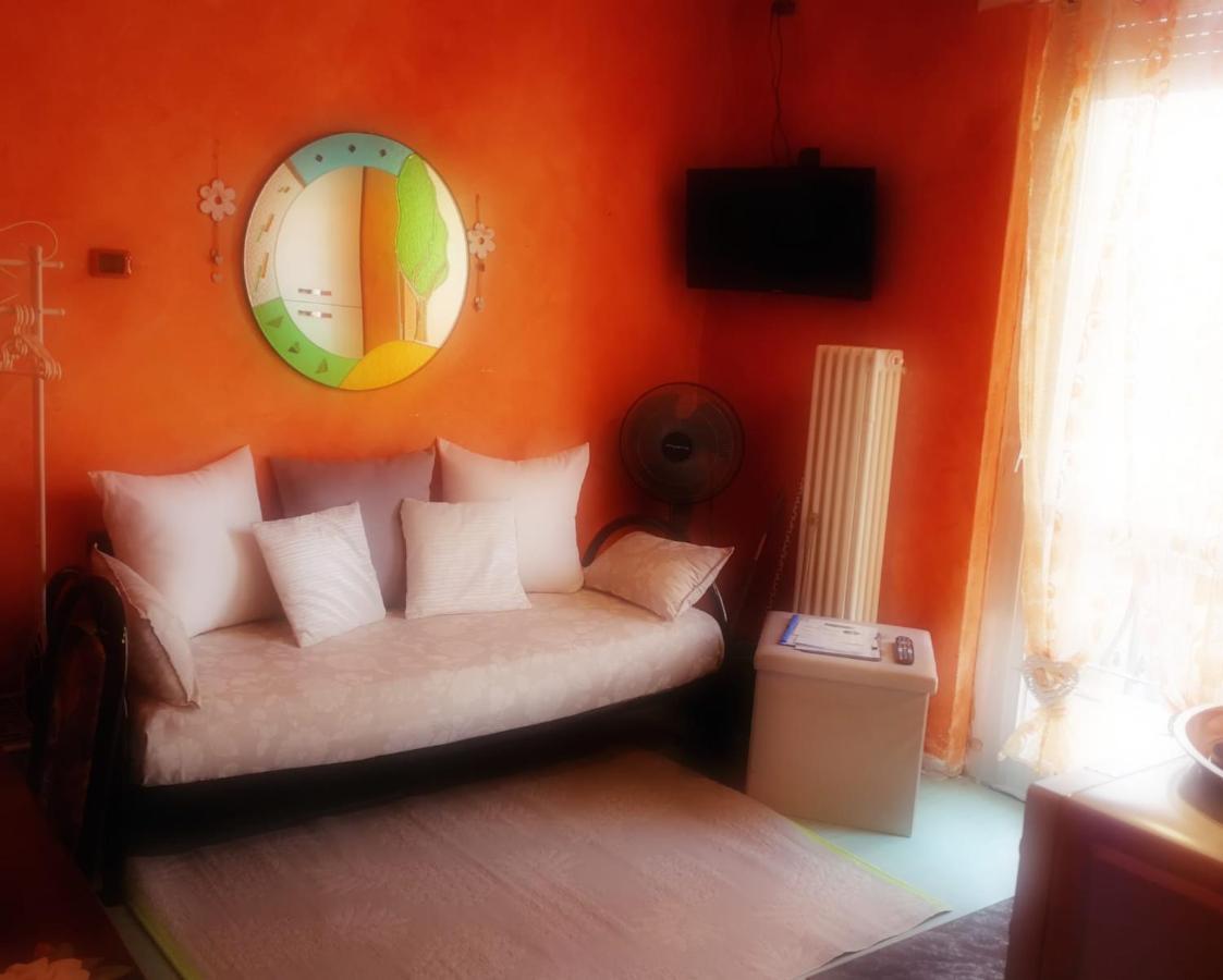 B&B Il Giardino Delle Fate Lecco Exterior photo